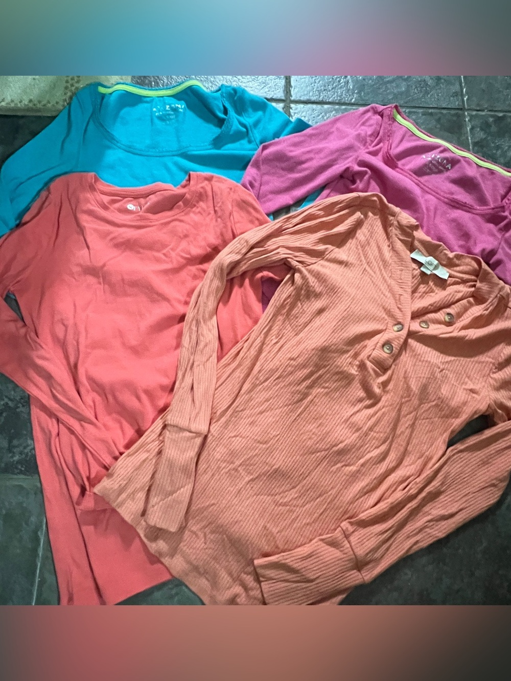 Women’s size S-shirt bundle.